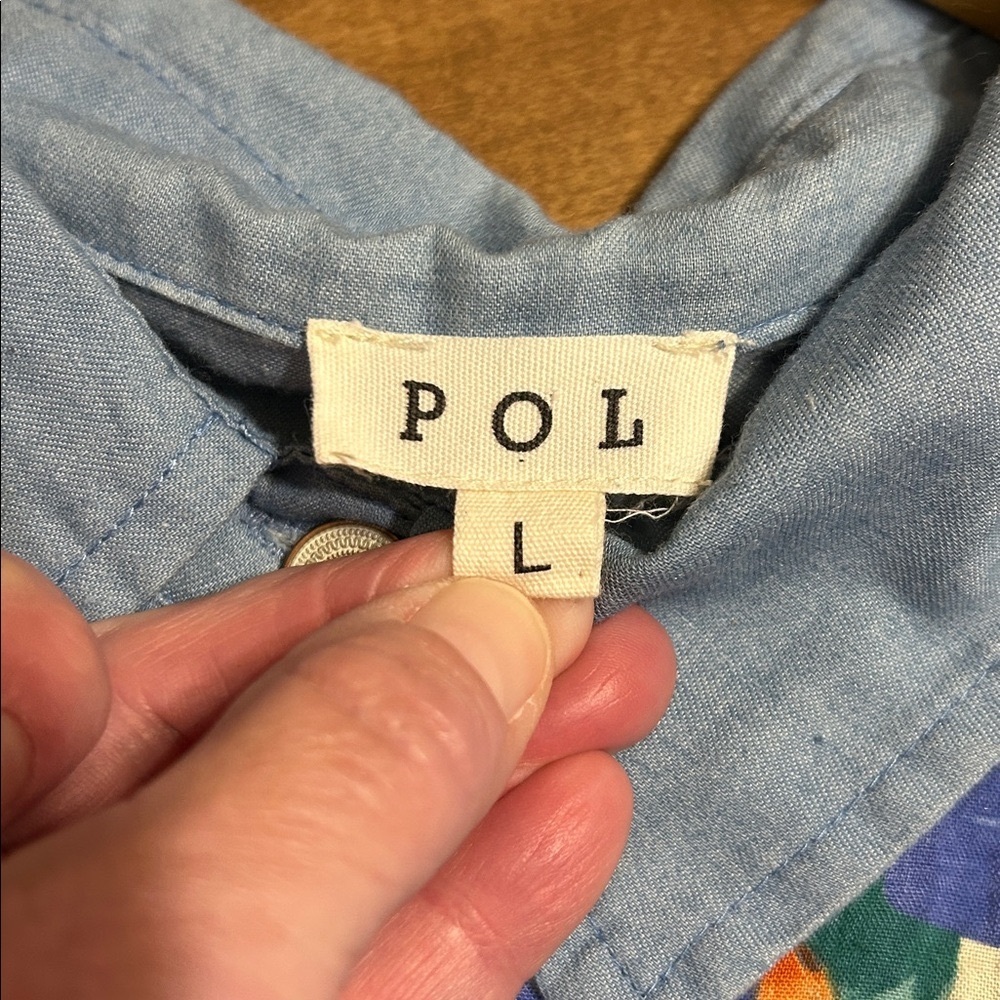 POL Boho Floral Patchwork Blouse Blue Chambray Crochet Lace 1/4 Button L
V - Picture 5 of 14